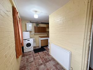 Utility Room- click for photo gallery